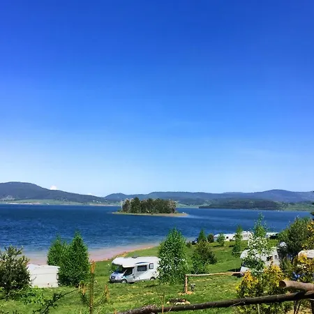 Nyaraló пенчеви, кк. чарк